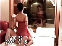 Korea milf petmine abikaasa koos valge poiss