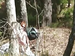 Horny punapea swiss naine väljas strip ja kurat